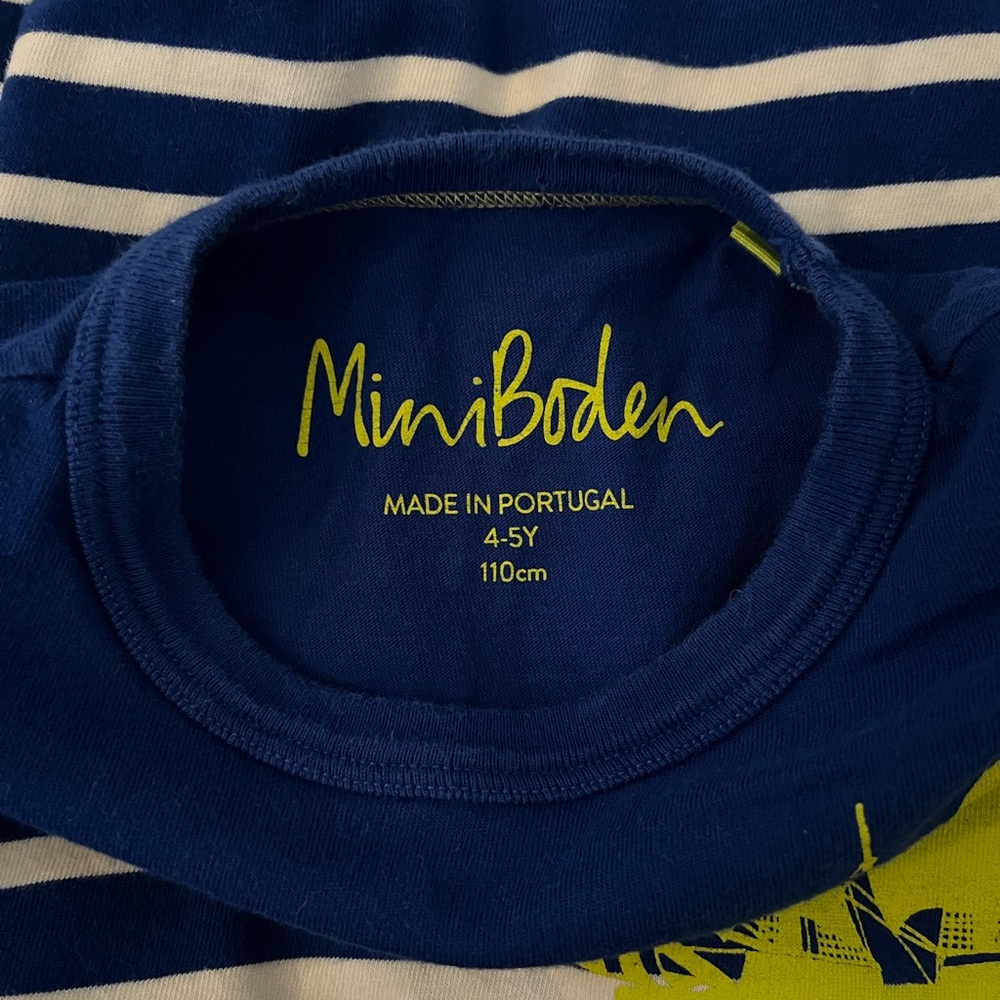 Mini Boden Tee - Picture 3 of 5